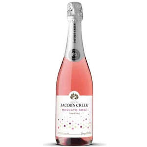 Bubbles: Jacob Creek Sparkling Moscato Rose