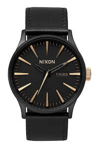 Womens Watches: Sentry Leather Matte Black / Gold