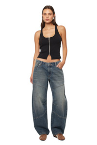 Womens Fashion Denim: 99 Barrel Jean Amalie - Mid Vintage Blue