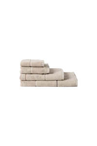 Pia Cotton Bath Towel
