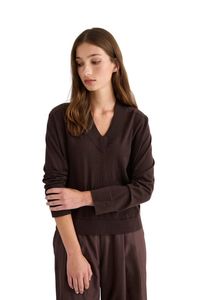Womens: Featherlight Cashmere V-Neck - Chocolate