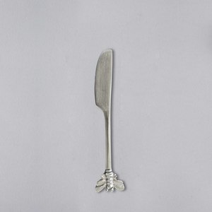 Nel Lusso: Bee Pate Knife