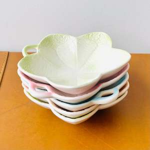 Pastel Leaf Plate Set