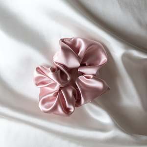 Silk Scrunchie - Rose