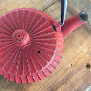 Teapots: Red Cast Iron Teapot