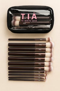 Makeup Brushes: NEW Copper Makeup Brush Set