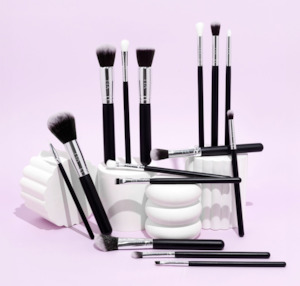 Makeup Brushes: Luxury Black Brush Set 15pce
