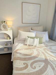 Bedding: Cream Koru Mink Blanket