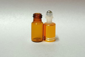 3ml Amber Roll On Glass Bottle Gold Lid