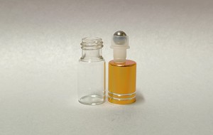 1.ml To 5ml: 3ml Clear Roll On Glass Bottle Gold Lid