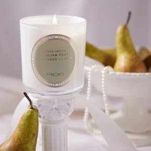 Classics Blanc Italian Pear Perfumed Candle