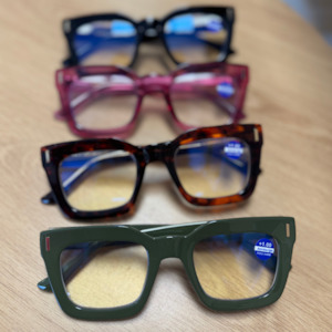 Queen Of The Foxes: Readers - Contour Frames