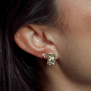 Queen Of The Foxes: Earrings - Tiny Cross Stud