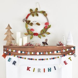 Garland: Meri Kirihimete Word and Felt Garlands