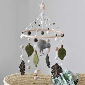 Baby Mobiles: Kiwi Baby Mobile