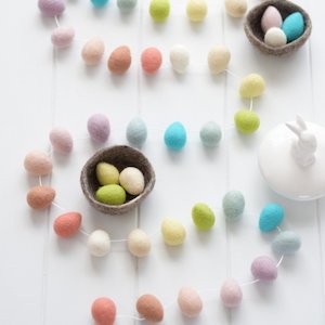 Easter: Easter Egg Felt Garland