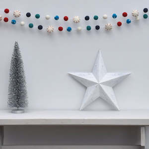 Christmas: Drummer Boy Christmas Garland - Luxe Edition