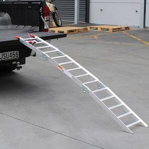 Mx Accessories: WHITES 011 Alloy Tailgate Ramp Folding 222 X 35.cm 318kg rated