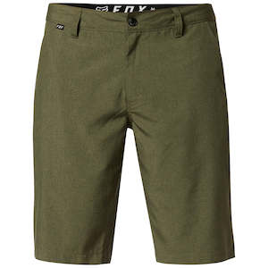 Pants: ESSEX TECH SHORT [OLIVE GREEN]