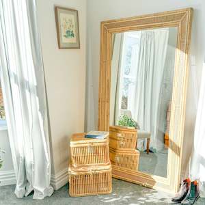 Mirror: Munro Mirror