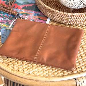 Products: Milburn Pouch
