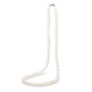 Jewellery Pearls: White Freshwater Pearl Necklace