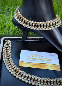 Anklets: Double stone white & gold anklets / jhanjra (TD-13)