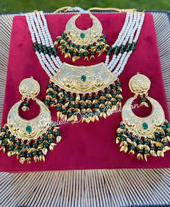 Green pipal patti necklace set in Punjabi traditional jewellery