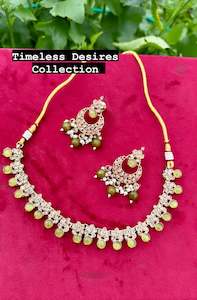 C Mehndi Green Colour Jewellery Options: Mehndi green sleek necklace / choker set in polki