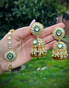 C Mehndi Green Colour Jewellery Options: Mehndi green Jhumka Earrings with tikka in Kundan