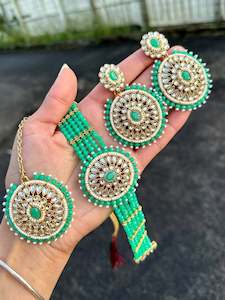 Mint Green Colour Jewellery Options: Pista colour choker / necklace set in Kundan