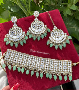 Mint Green Colour Jewellery Options: Mint colour choker / necklace set in mirror