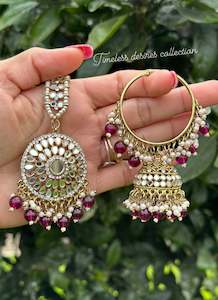 C Purple Colour Jewellery Options: Purple Waliya earrings with tikka in mirror