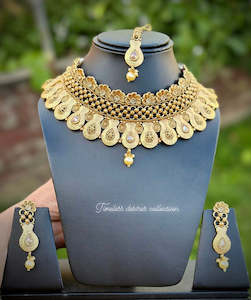 Gold plated Antique Look Necklace set with earrings and tikka in High Quality