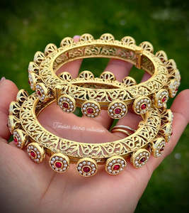 A Gold Plated Jewellery Options: Gold plated openable kangan in antique look (free size fits 2.4-2.10)
