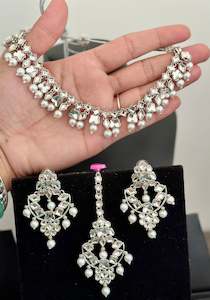 Silver Colour Jewellery Options: Silver necklace set with earrings, Code: E10