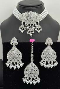 Silver Colour Jewellery Options: Silver necklace set with earrings, Code: E11