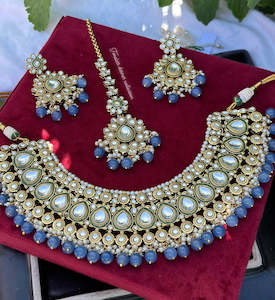 Grey choker / necklace set in Kundan ( high quality )