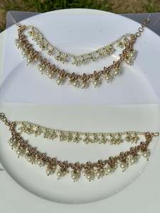 Accessories: Golden with white pearls Sahara S3