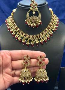 Necklace set with earrings and tikka in polki, Colour: Maroon, Code: 108