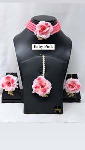 Haldi Or Maaiya Jewellery: Pink Floral choker set