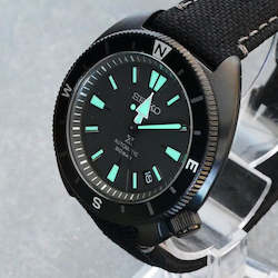 Seiko: Seiko, Prospex ‘Black Series’ ‘Tortoise’, 42.4mm, limited edition, model SRPH99K1