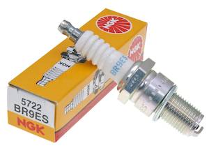 Electrical Components: NGK BR9ES 5722 Spark Plug