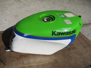 Genuine Kawasaki KR-1 Fuel Tank – Vintage 2-Stroke Classic | Leak-Free