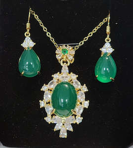 Earthborn Treasures Collection: Natural Jade Oval | Apple-Green | Premium Crystal and Gold-Toned Plated Pendant-Earrings Set