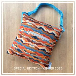 Special Edition - Mountains 'The Square' (crossbody wet bag)