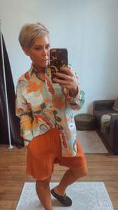 Tops: So Instyle Quirky Art print shirt