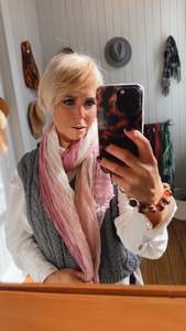 Rose Pink Ombre Crinkle Scarf