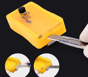 Products: Blade Disposal Container Clip-1 pc - Tint Guys