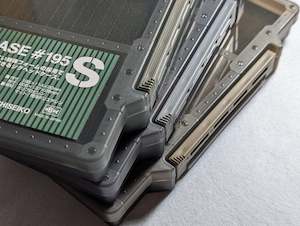 Tackle Box: Daiichiseiko MC Case #195 S Hook Tackle Box